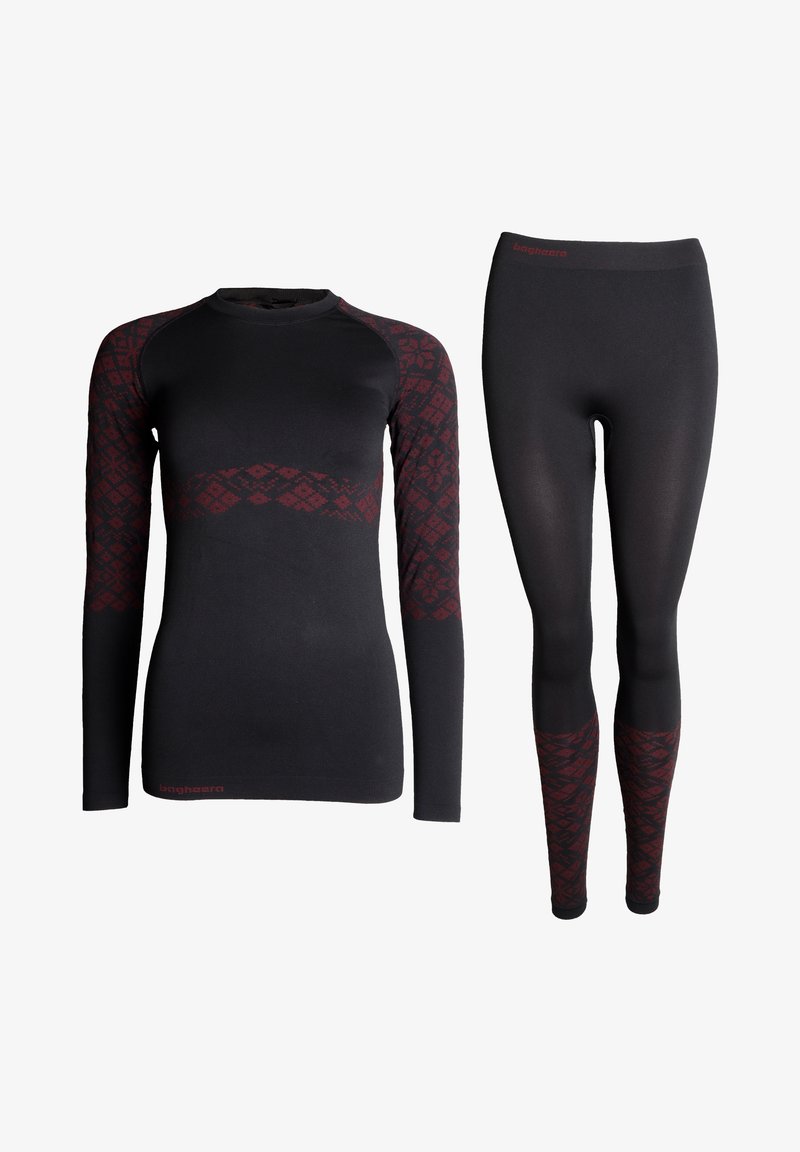 Svart långärmad termotopp och leggings med röda mönstrade detaljer. Båda plaggen har en åtsittande design och mjuk textur. Varumärket "Bagheera" visas.