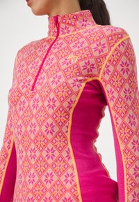 Kari Traa ROSE H/Z - Apatiniai marškiniai - bright pink
