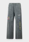 PANTS - Joggebukse - black board