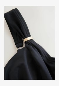 Selected, black