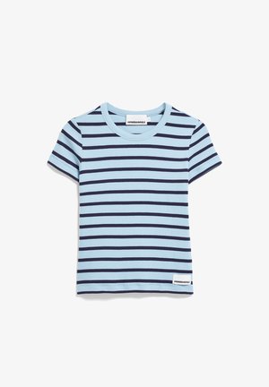 Lichtblauw T-shirt met korte mouwen en horizontale marineblauwe strepen, ronde halslijn en een klein label op de zoom. Zachte, geribbelde stoftextuur.