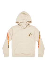 Beige luvtröja i mjukt tyg, med en framficka och tryckt text i orange och gult på vänster ärm; logotyp på bröstet.