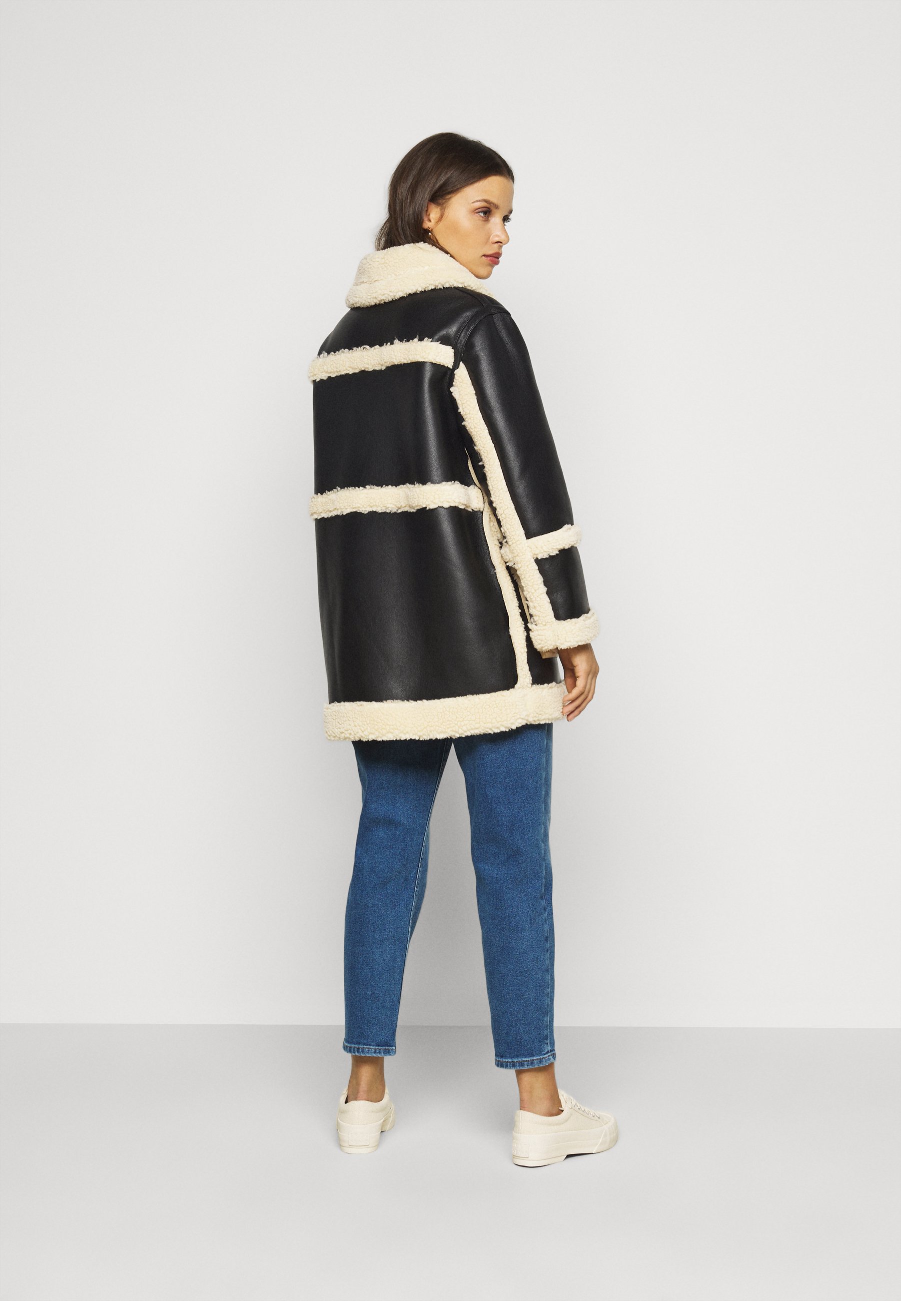 Topshop Petite BONDED BORG REVERSIBLE 
