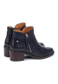 Pikolinos BACAROT - Botines bajos - black