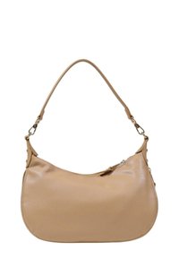 Borsa hobo in pelle beige con una superficie liscia, forma curva e una tracolla singola. Dotata di chiusura a zip e accessori in tonalità oro lucido.