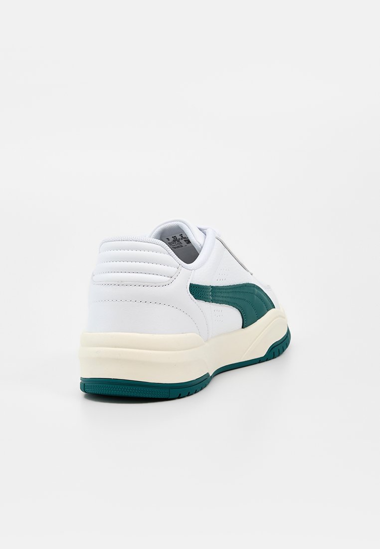 Sneaker low