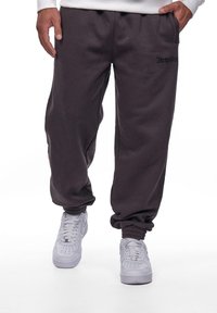 Dropsize EMBO V2  - Jogginghose - washed black