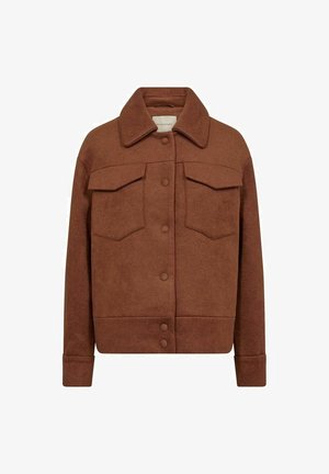 Ruskea fleece-takki, jossa on kauluksellinen kaula, kaksi etutaskua ja napitus. Ominaisuuksiin kuuluu pehmeä pinta ja lyhyt malli.