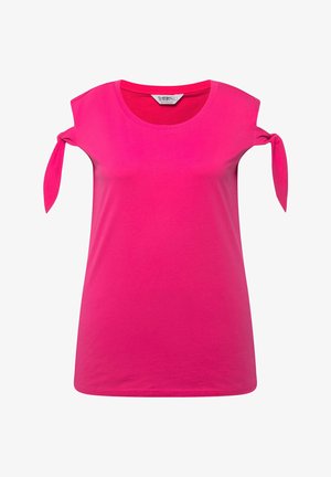 Jasnoróżowy t-shirt z okrągłym dekoltem, krótkimi rękawami z węzłowymi akcentami na ramionach, wykonany z gładkiego, lekkiego materiału.