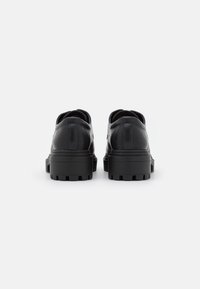 Anna Field Stringate - black