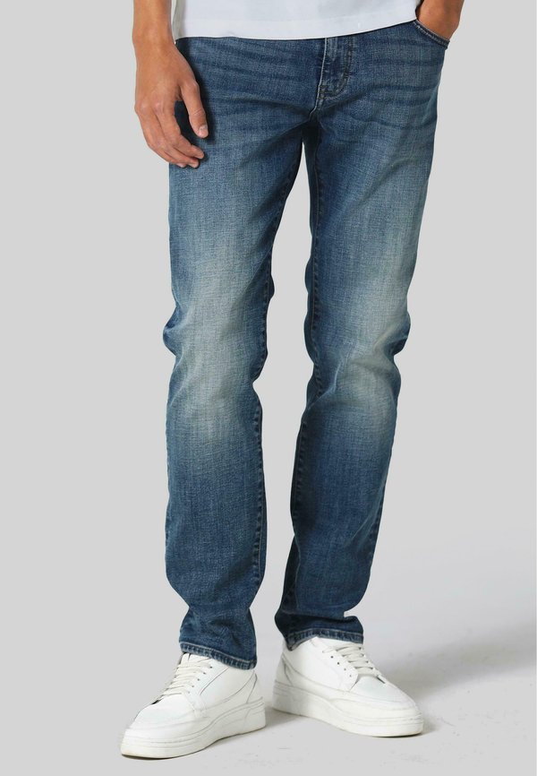 Jeans Tapered Fit