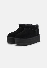 ugg classic mini platform plateaustiefelette