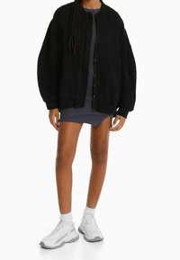 Bershka Tröja med dragkedja - black