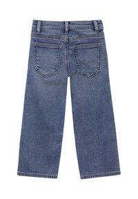 Wijde blauwe denim jeans met een gemiddelde wassing, voorzien van twee achterzakken en een tailleband met riemlussen. De textuur is soepel.