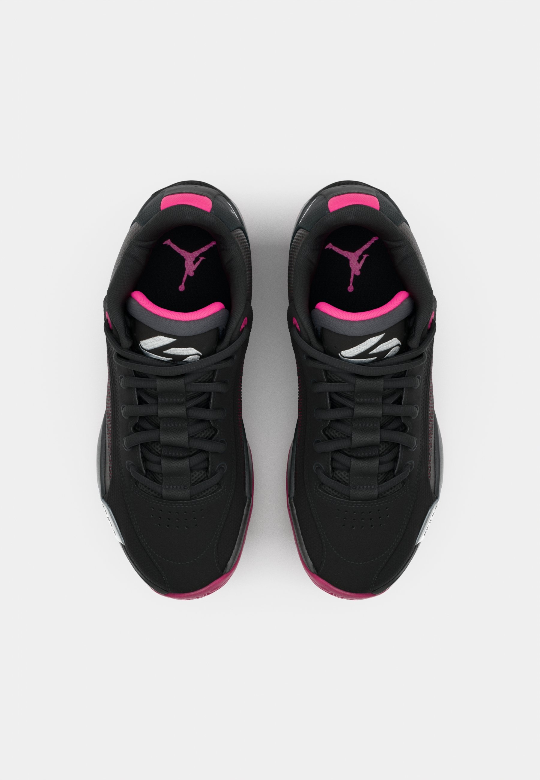 Jordan LUKA .77 - Obuwie do koszykówki/czarny - Zalando.pl