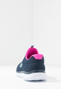 Skechers Wide Fit SUMMITS - Sneaker low - blue