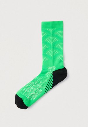 PERFORMANCE RUN CREW SOCK UNISEX - Urheilusukat - vital green