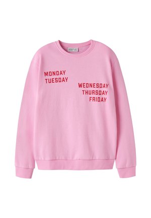Sweat-shirt rose avec texte rouge listant les jours de la semaine du lundi au vendredi sur le devant en deux colonnes décalées.