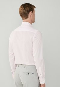 Hackett London ESSENTIAL FINE BENGAL STRIPE - Košile - pink