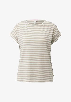 Lühikeste varrukatega beežvalge horisontaalsete triipudega vabaajaülaosa ümara kaelusega ja volditud varrukaservadega.