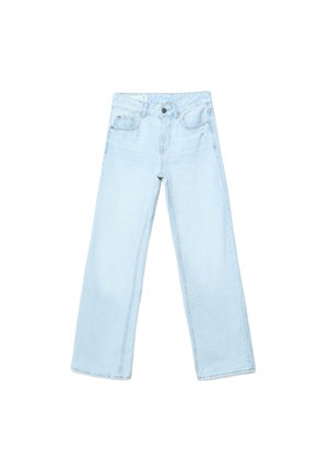 Svetlomodré vysoký pásové rifle s priamymi nohavicami, predným zapínaním na gombíky a zips a s piatimi vreckami na bielom pozadí.