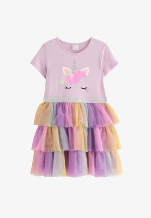 Robe à thème licorne avec un haut lilas ornée d'un motif imprimé de licorne. Jupe à plusieurs couches en tulle pastel jaune, violet et rose.