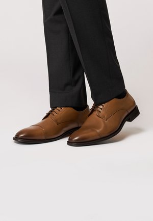 DERBY CAPTOE - Smart lace-ups - rust copper