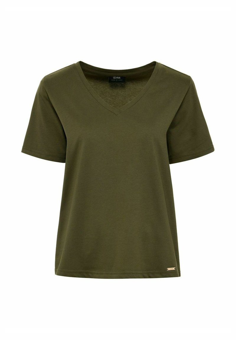 Oliwkowa koszulka z krótkim rękawem w serek, wykonana z miękkiej bawełny, z małym metalicznym akcentem logo na dolnej krawędzi.
