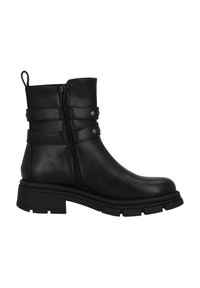 Bota de cuero negra hasta el tobillo con cremallera lateral, dos correas horizontales con remaches metálicos y suela de goma gruesa.