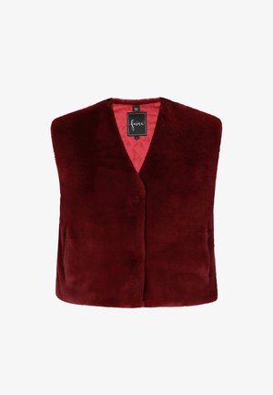 Burgundin värinen keinoneuleliivi, jossa on V-kaula-aukko. Ominaisuuksiin kuuluu sileä pinta ja kontrastina oleva vaaleanpunainen vuori, jossa on tikkaukset. Ei sulkijoita, avointa etuosaa.