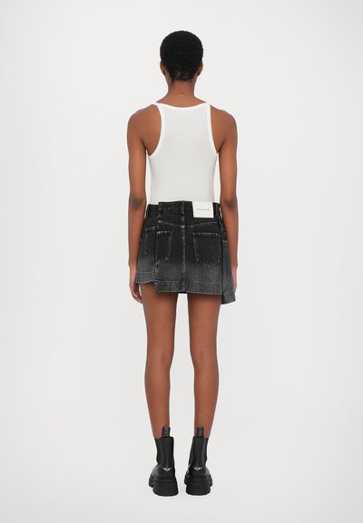 Feng Chen Wang DECONSTRUCTION FOLDING SKIRT - Fustă denim - black
