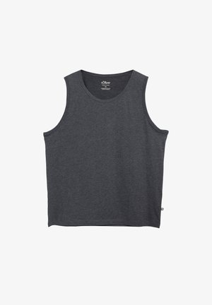 Ärmelloses dunkelgraues Baumwoll-Tanktop mit rundem Ausschnitt und kleinem Markenschild an der Seite, flach auf weißem Hintergrund liegend.