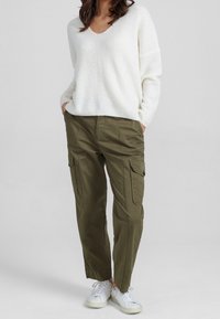 Mos Mosh Stickad tröja - off-white