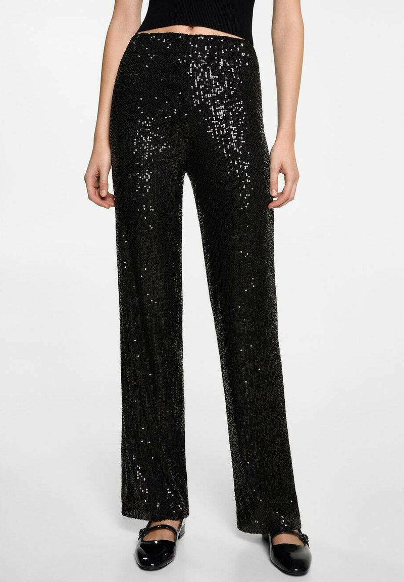 Schwarze, paillettenbesetzte, weit geschnittene Hosen mit glänzender Textur, hohem Bund und gerader Silhouette, geeignet für formelle Anlässe.