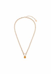 Collana in metallo dorato con pendente rettangolare liscio. La catena presenta un design a maglie e chiusura regolabile.