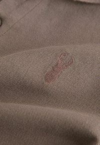 Unausgewählt, mink brown