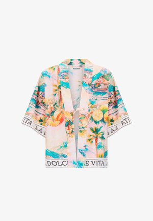 Kortärmd open-front overhemd met pastel kust- en citrusvruchtenprints, palmbomen en "La Dolce Vita" tekst op mouwen en zoom.
