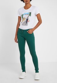 Patrizia Pepe Vaqueros pitillo - dark green