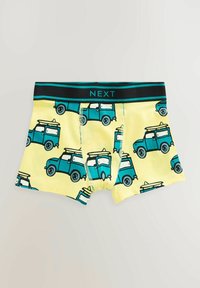 Boxers en coton jaunes avec un imprimé de voitures vintage bleues répétées, une ceinture élastique noire avec le logo "NEXT" et des coutures contrastées.