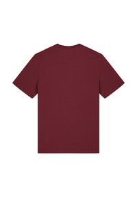 Burgunderfarbenes T-Shirt mit kurzen Ärmeln aus weichem Stoff, mit rundem Halsausschnitt und schlichter Rückseite ohne Verzierungen oder Muster.
