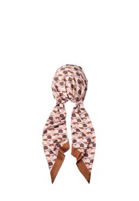Silk tørklæde med geometrisk mønster i pink, brune og cremefarver, bundet i en knude med to lange ender, der hænger ned.