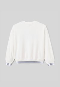 Sweatshirt blanc avec un col rond, des manches ballon et des poignets côtelés avec des rayures bleues et blanches. En tissu coton doux. Vue de dos.