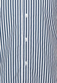 Only & Sons ONSSANE STRIPE - Overhemd - insignia blue