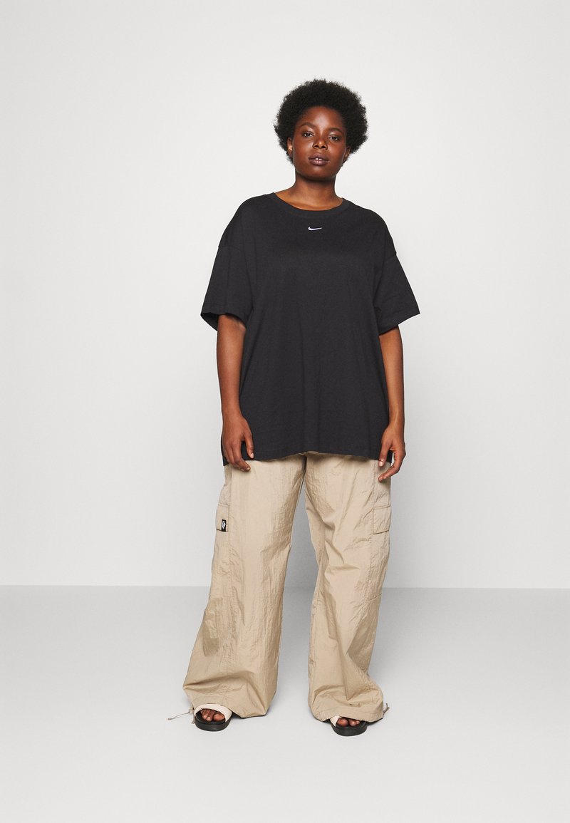 Nike Sportswear TEE - Jednoduché tričko - black