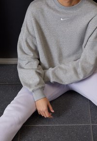 Nike Sportswear Sweatshirt - grey