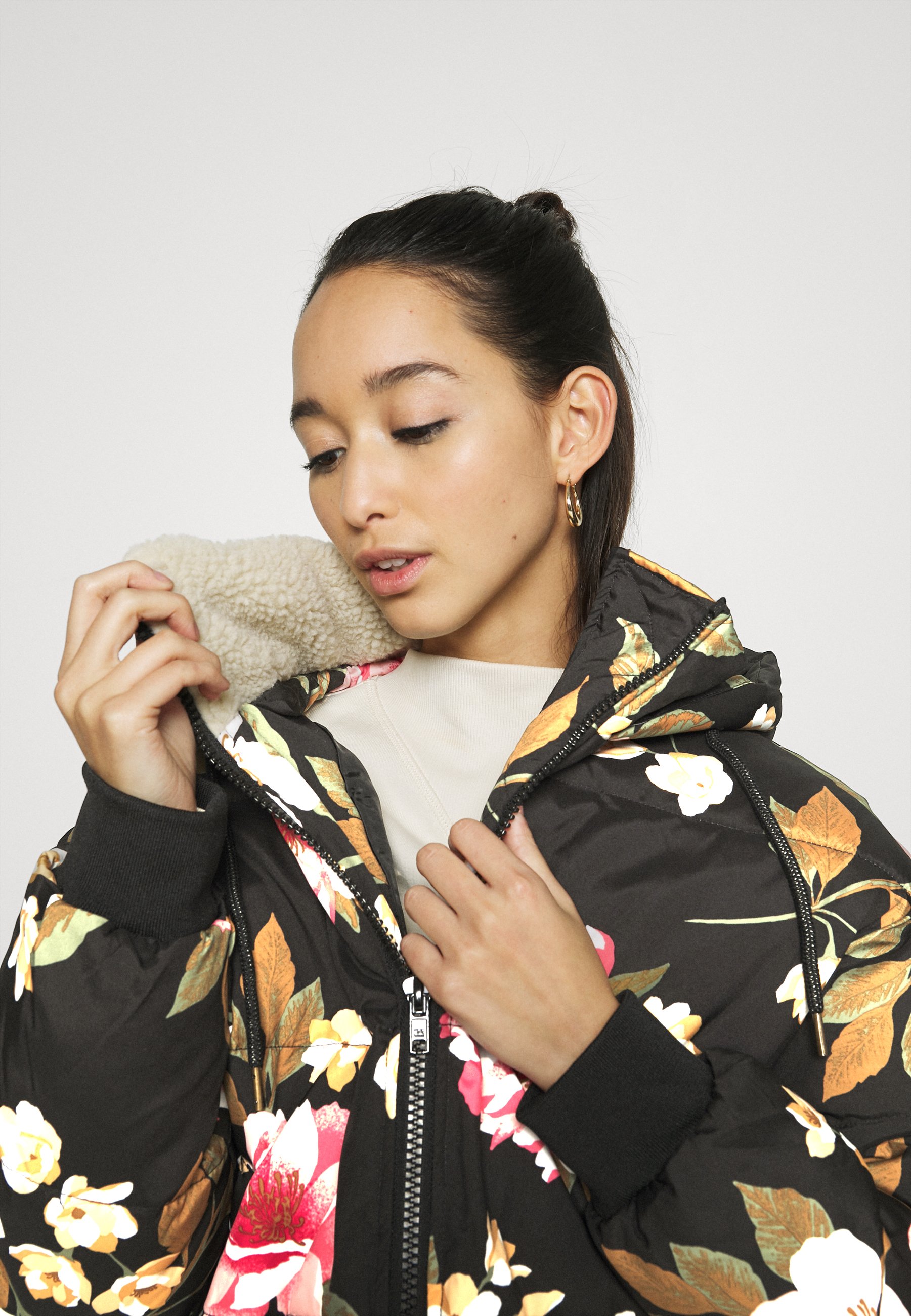 Billabong BACK IN TOWN Vinterjakke black Zalando.no Billabong BACK IN TOWN Vinterjakke blacksvart Zalando.no