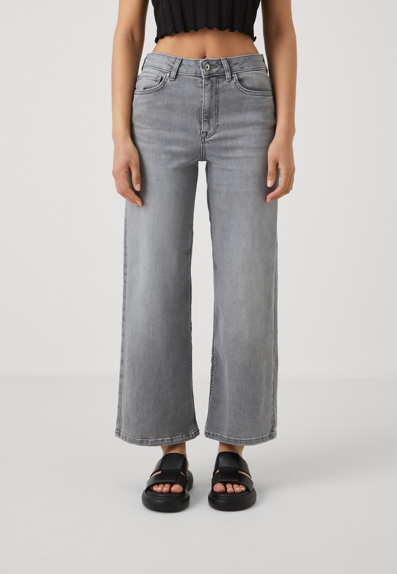 ONLY Petite - ONLMADISON BLUSH  - Džinsi ar taisnām starām - light grey denim, Palielināt