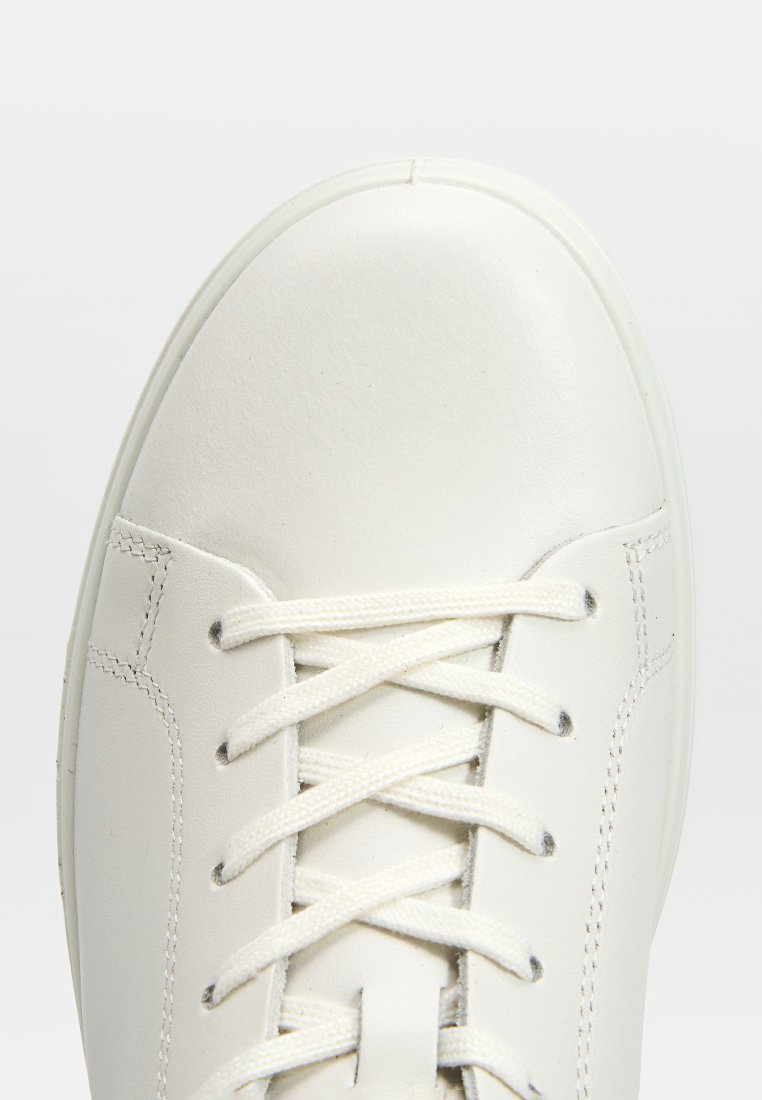 Sneaker low