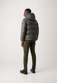 Thumbnail Image 5