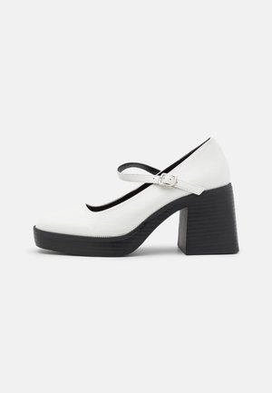 Platform heels - white